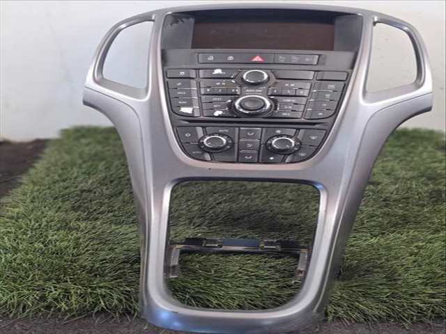 Foto 1ª: Consola Central Opel Astra EXCELLENCE 110CV 81KW (2016)