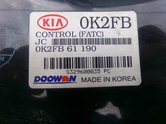 Foto 3ª: Mando Calefacción A. A. Kia Carens 2.0 CRDI 2003-2006 [D4EA] (2004)