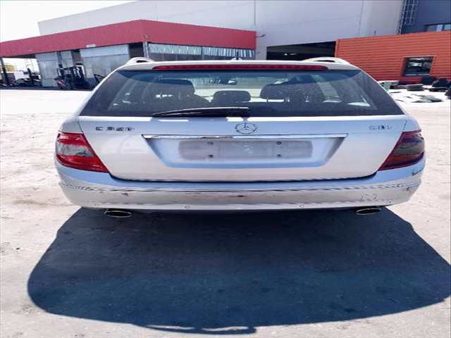 Foto 2ª: Paragolpes Trasero Mercedes Clase C 160 C 320 CDI 204.222) (2007)