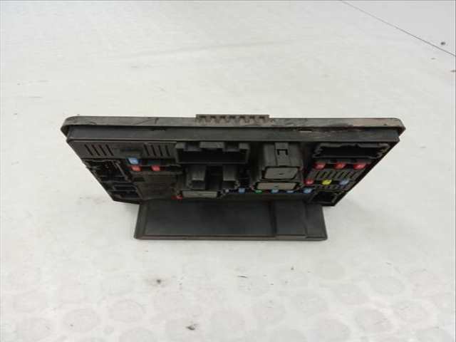 Foto 2ª: Caja Reles Fusibles Nissan Qashqai 2.0 DCI A LAS 4 RUEDAS 150CV 110KW [M1D,M9R] (2011)