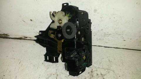 Cerradura Puerta Trasera Derecha Volkswagen Polo 1.2 12V 64CV 47KW