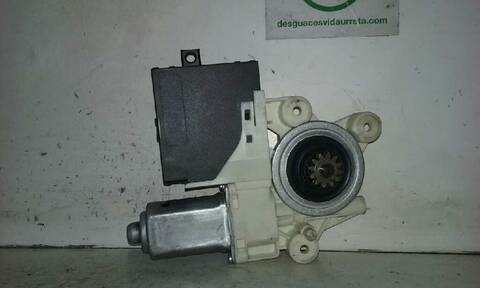Foto 3ª: Elevalunas Eléctrico Trasero Izquierdo Ford C Max 1.8 TDCI TD CAT 115CV 85KW FOCUS CAP) [KKDA] (2009)