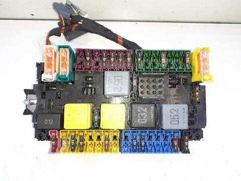 Caja Reles Fusibles Mercedes Vito 114CV 84KW