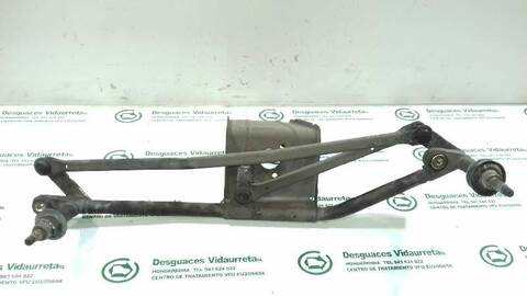 Foto 1ª: Brazo Limpia Delantero Izquierdo Mercedes Vito 2.2 16V CDI TD CAT 102CV 75KW CAJA CERRADA [611980] (2002)