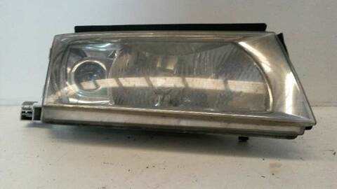 Foto 1ª: Faro Derecho Skoda Octavia 1.9 TDI 110CV 81KW [ASV] (1998)