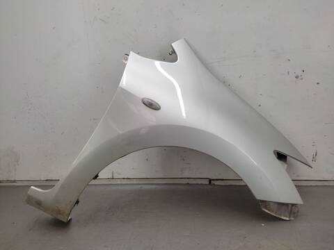 Aleta Delantera Derecha Toyota Auris 1.4 ZZE150_) 97CV 71KW