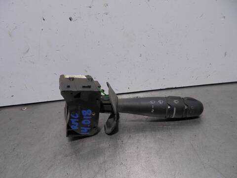 Mando Multifuncion Renault Megane 1.9 D AUTHENTIQUE BERLINA 80CV 59KW I FASE 2 BERLINA BA0)