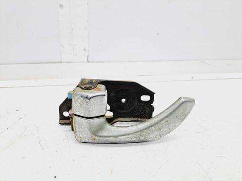 Maneta Interior Delantera Izquierda Hyundai Terracan 2.5 TCI 101CV 74KW