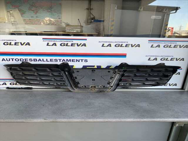 Foto 2ª: Rejilla Delantera Nissan Qashqai 2.0 16V 140CV/103KW [MR20DE] (2008)