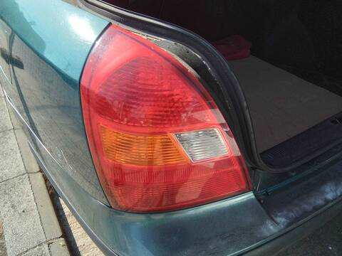 Piloto Trasero Izquierdo Hyundai Elantra 2.0 CDRI GLS 4-PTAS.) 2004) 113CV 83KW