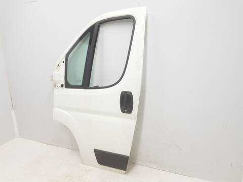 Foto 3ª: Puerta Delantera Izquierda Citroen Jumper 30 L1H1 BLUEHDI 110 (2006)