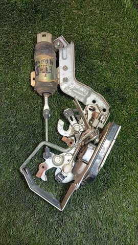 Foto 2ª: Cerradura Puerta Trasera Derecha Toyota 4 Runner 3.0 T DIESEL (1993)