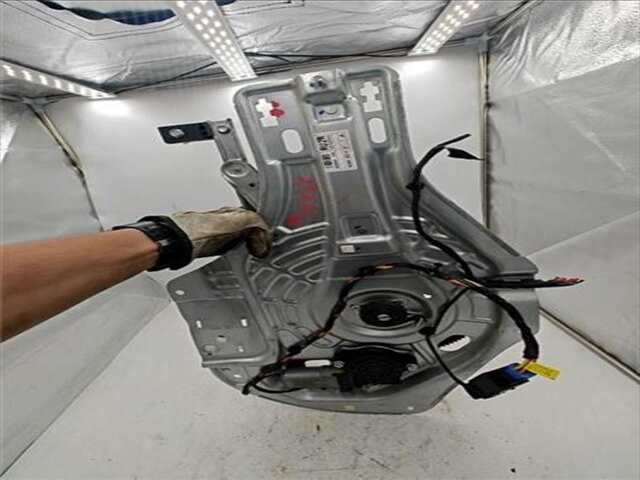 Foto 2ª: Elevalunas Eléctrico Delantero Derecho Hyundai Tucson 2.0 CRDI COMFORT (4WD) [2.0 LTR. - 103 KW CRDI CAT] [4EA]