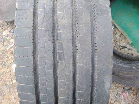 Neumatico Mercedes Atego 1321 LS 4X2 211CV 155KW