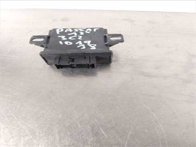 Foto 2ª: Centralita Motor ECU Volkswagen Passat 2.0 ADVANCE BLUEMOTION [2.0 LTR. - 103 KW TDI] [CFFB]