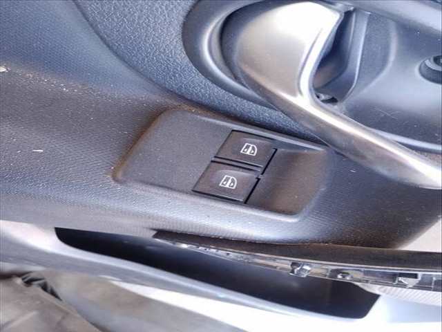 Foto 2ª: Botonera Elevalunas Dacia Sandero ANIVERSARIO 95CV 70KW [K9K U8] (2018)