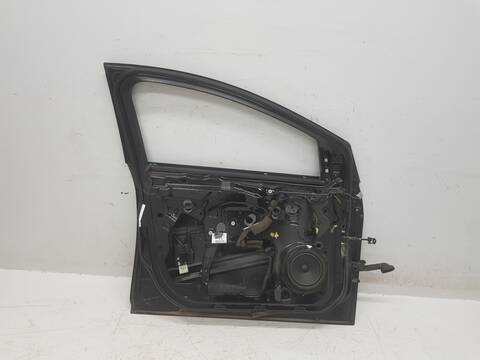 Foto 2ª: Puerta Delantera Izquierda Ford Focus TREND (2014)