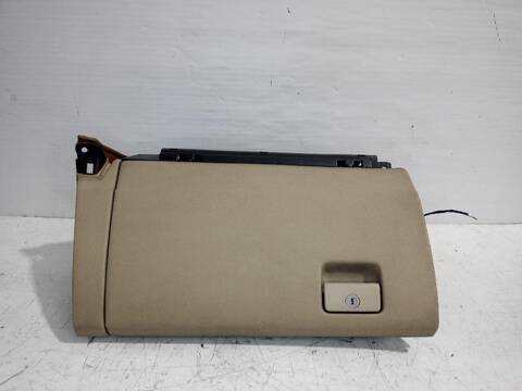 Guantera Lexus RX LUXURY 204CV