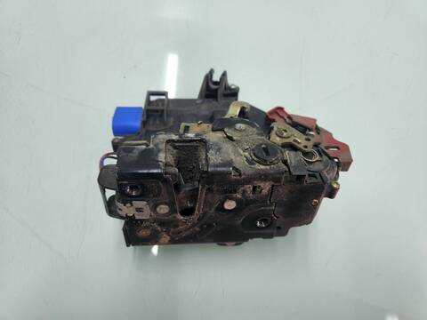 Foto 4ª: Cerradura Puerta Trasera Derecha Seat Altea SPORT-UP 140CV 103KW [BKD] (2005)