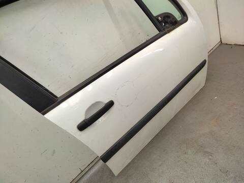 Foto 3ª: Puerta Delantera Derecha Citroen C3 1.6 16V HDI 90CV 66KW [9HX] (2006)