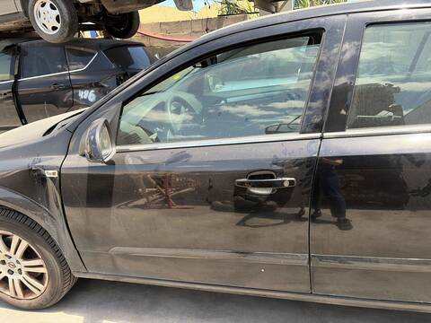 Puerta Delantera Izquierda Opel Astra Z17DTR BERLINA