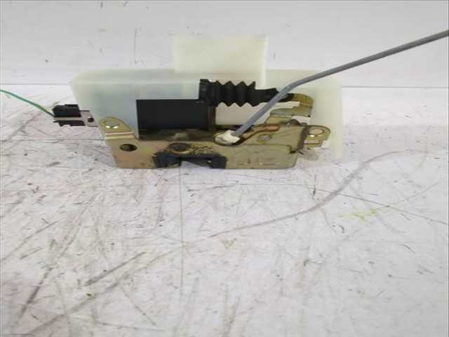 Foto 2ª: Cerradura Puerta Delantera Derecha Renault Megane 1.6 16V LA00 LA04 LA0B LA11 LA16 LA19 LA1J LA1K ... 107CV 79KW I CLASSIC LA0/1_) [K4M 700,K4M 701,K4M 706,K4M 708,K4M 709]