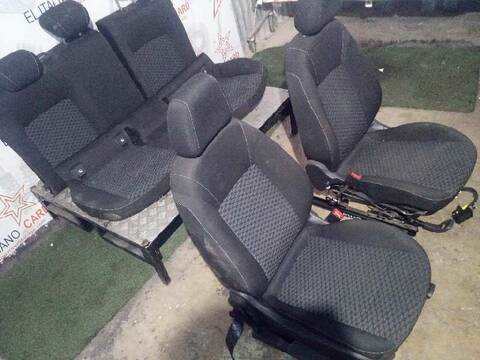 Foto 3ª: Asientos Traseros Opel Astra SELECTIVE START/STOP 110CV 81KW [B16DTE] (2016)