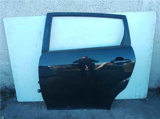 Puerta Trasera Izquierda Toyota Corolla 2.2 D-4D