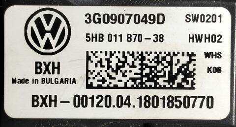 Foto 3ª: Mando Calefacción A. A. Volkswagen Touran ADVANCE BMT 116CV (2015)