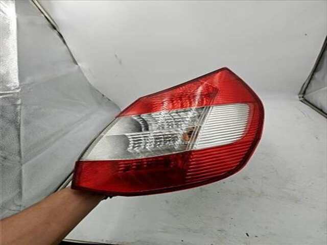 Foto 3ª: Piloto Trasero Derecho Renault Scenic 1.9 CONFORT DYNAMIQUE [1.9 LTR. - 88 KW DCI DIESEL] (JM)(2003-_) [F9Q 812]