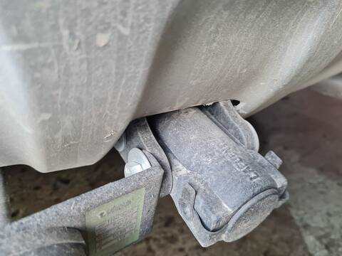 Foto 2ª: Paragolpes Trasero Ford Kuga TITANIUM S 4X2 140CV 103KW [UFDA] (2010)