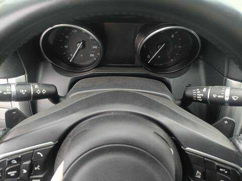 Mando Multifuncion Jaguar XF PURE 179CV 132KW