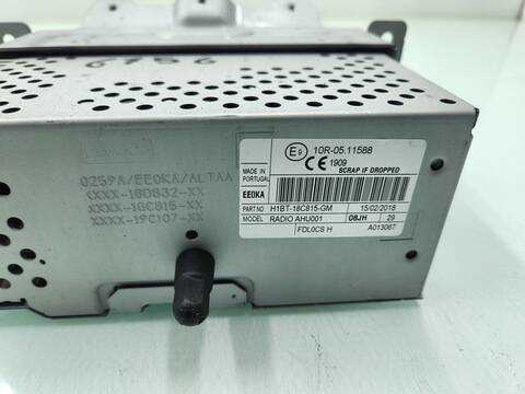 Foto 2ª: Sistema Audio Radio CD Ford Fiesta ACTIVE 101CV 74KW [SFJK] (2018)