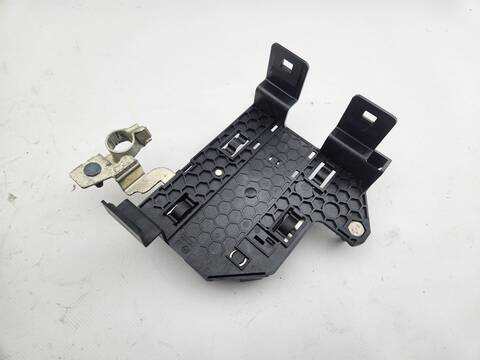 Foto 2ª: Caja Reles Fusibles Mercedes Clase CLA 200 1.3 GASOLINA M282.914 C118 118.387) [282914] (2023)