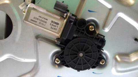 Foto 3ª: Elevalunas Eléctrico Delantero Derecho Fiat Stilo 2.4 CAT 170CV 125KW [192A2000] (2002)