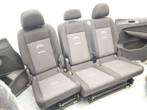 Foto 4ª: Asientos Traseros Ford Tourneo 2.0 ECOBLUE 4WD 122CV 90KW [DTRD] (2024)