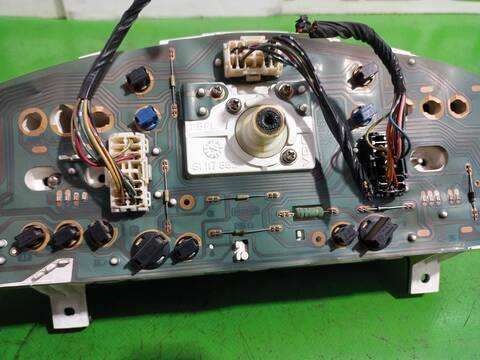 Foto 3ª: Cuadro de Instrumentos Nissan Micra BASICO 54CV 40KW [CG10DE] (1997)