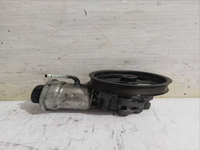 Bomba de Direccion Toyota Corolla 2.2 D-4D AUR10_) 177CV 130KW