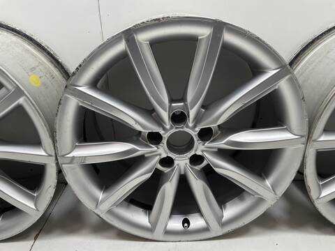 Foto 3ª: Juego LLantas Audi A6 ASB (2007)