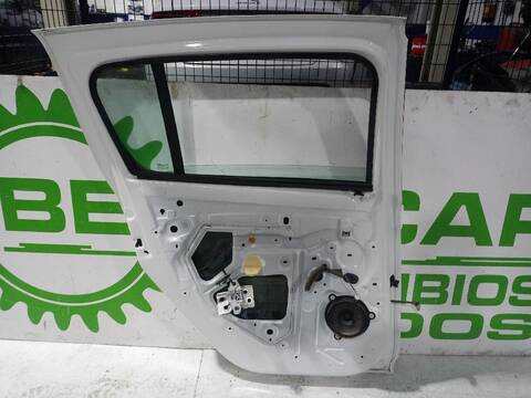 Foto 2ª: Puerta Trasera Izquierda Dacia Sandero LAUREATE 90CV [K9K] (2012)