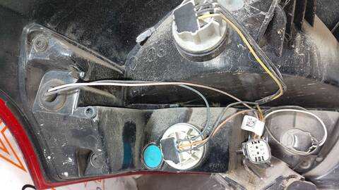 Foto 4ª: Piloto Trasero Derecho Ford Focus TITANIUM 125CV 92KW [M1DD] (2015)