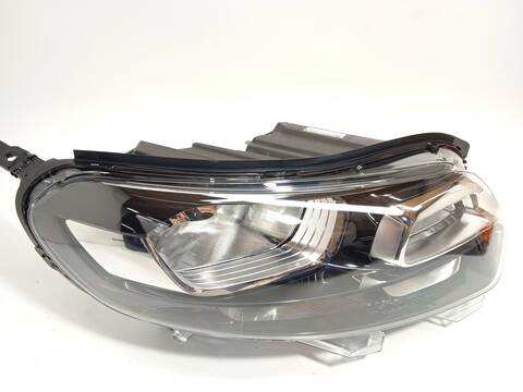 Foto 2ª: Faro Derecho Citroen Jumpy 2.0 BLUEHDI 120 122CV 90KW FURGONETA (2023)