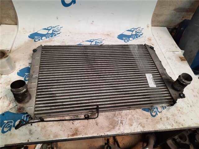 Foto 1ª: Intercooler Toyota Avensis 2.2 D-4D EXECUTIVE BERLINA (5-PTAS.) [2.2 LTR. - 110 KW D-4D CAT] [2AD-FTV]