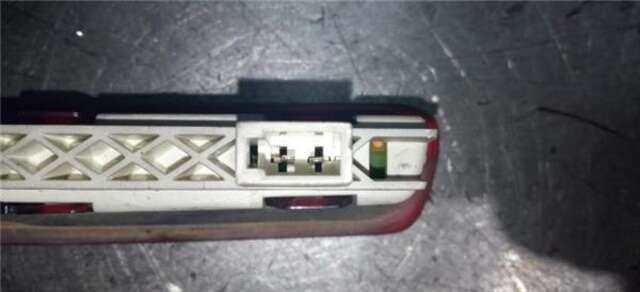 Foto 3ª: Piloto Trasero Central Opel Vectra 2.0 DTI 16V [Y 20 DTH]
