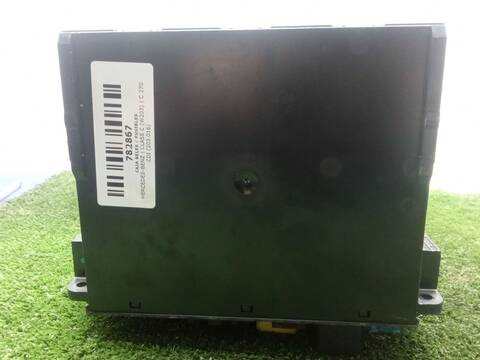 Foto 3ª: Caja Reles Fusibles Mercedes Clase C 160 C 270 CDI 203.016) 170CV 125KW [OM612962] (2001)