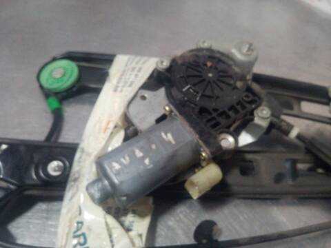 Foto 2ª: Elevalunas Eléctrico Delantero Izquierdo Audi A4 AVANT 100CV 74KW (1994)