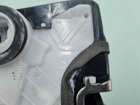 Foto 3ª: Cerradura Puerta Delantera Derecha Toyota Yaris MXPH11L-BHXSBW 115CV [M15AFXE] (2021)
