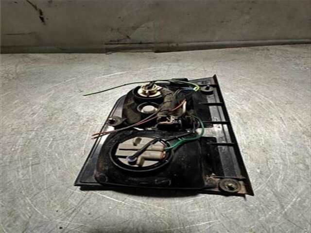 Foto 3ª: Piloto Portón Derecho Ssangyong Kyron 2.0 200 XDI LIMITED 4WD [2.0 LTR. - 104 KW TD-KAT]