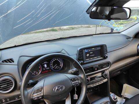 Salpicadero Hyundai Kona D4FE