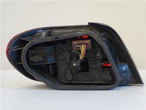 Foto 2ª: Piloto Trasero Derecho Citroen Xsara 1.9 TD BERLINA 90CV 66KW [DHY (XUD9TE/Y)] (2000)